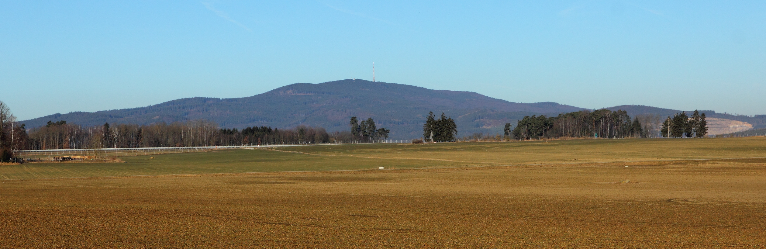 Pohled na Kleť od Velešína. Foto Radek Janák.