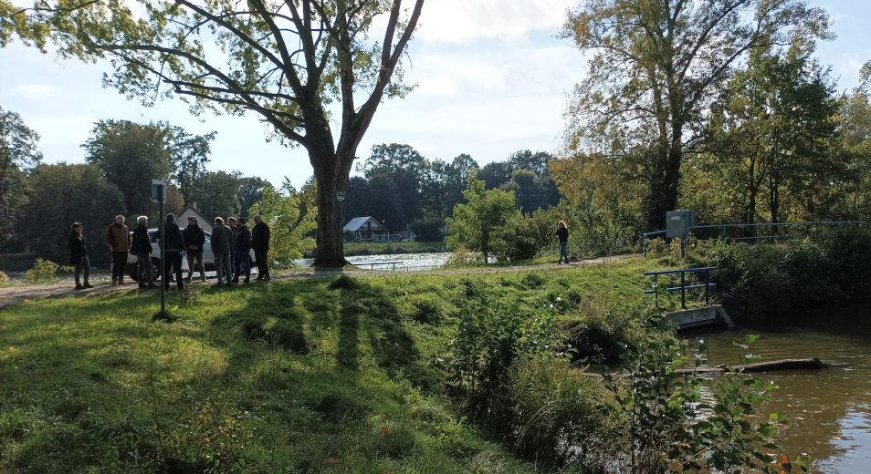 Dvě zastávky byly věnované tůním, a to v Jizbicích a v Josefově na Mladé.